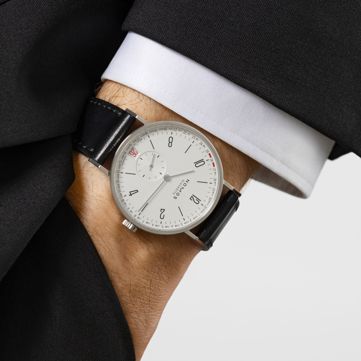 NOMOS Glashütte Tangente 2Date Produktbild main 3