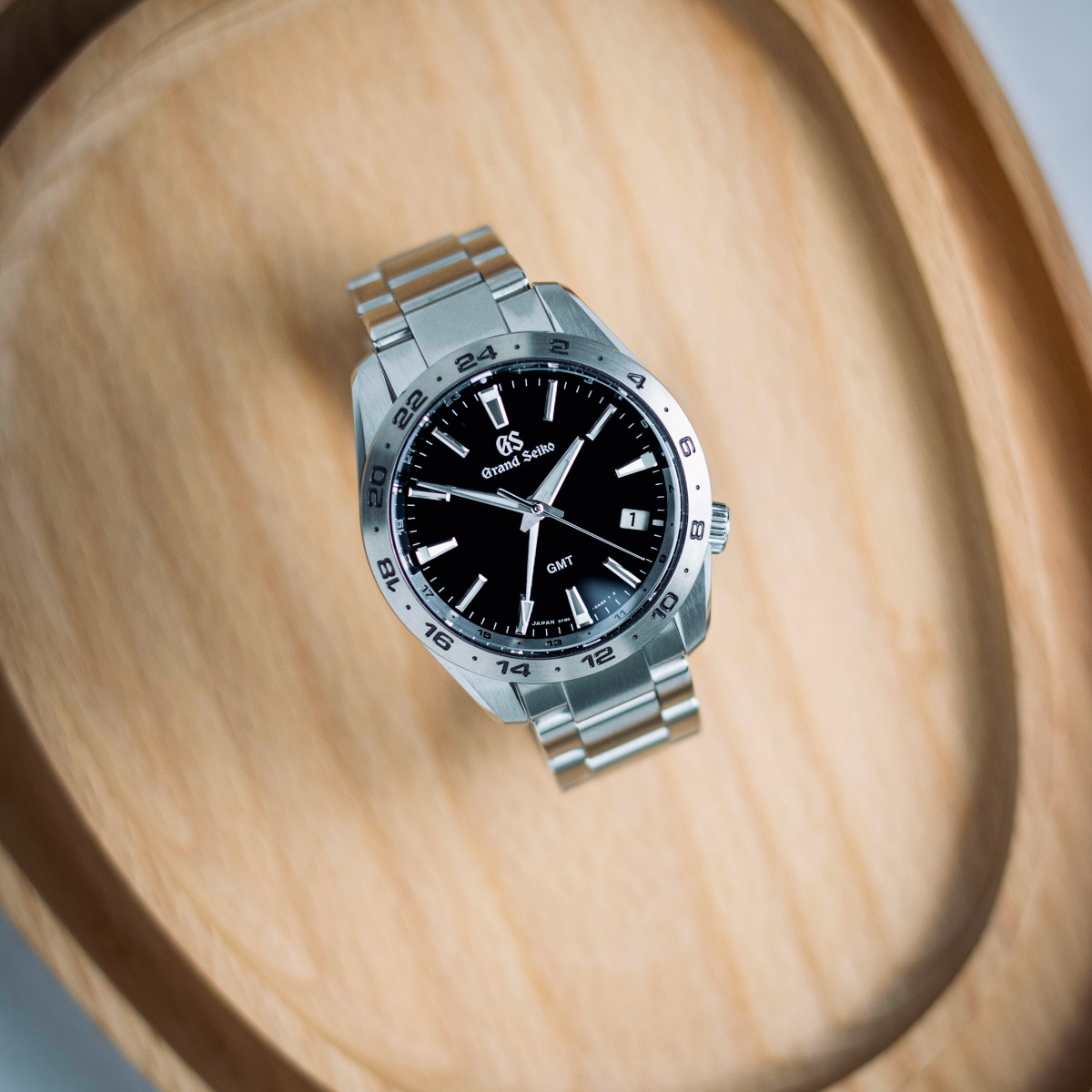 Grand Seiko Sport Quartz GMT Produktbild main 4