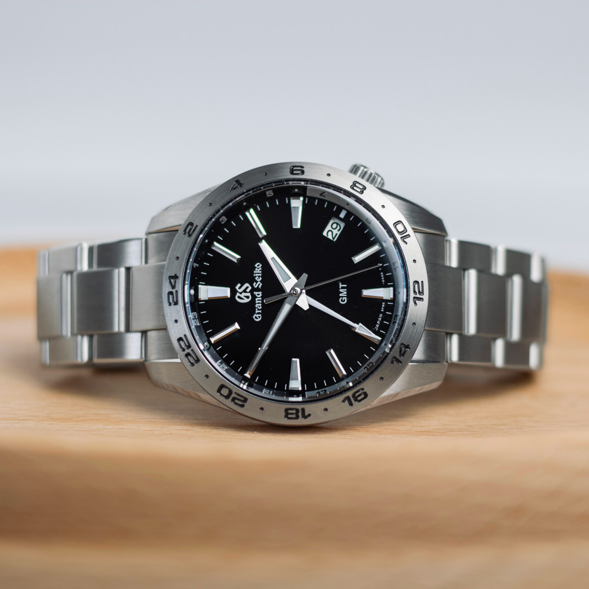 Grand Seiko Sport Quartz GMT Produktbild main 5